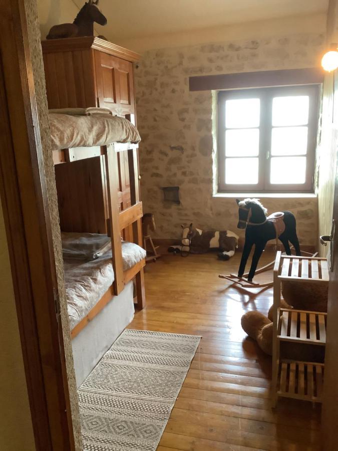 Gite Vallee Magique Panissaud Le Grand-Madieu Εξωτερικό φωτογραφία